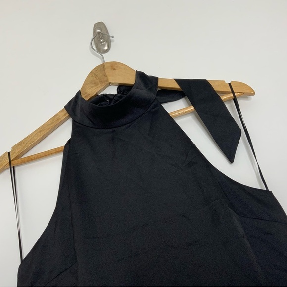 Lulus Little Black Halter  Tie Back Dress. Size Large. (NWT). - Picture 3 of 7